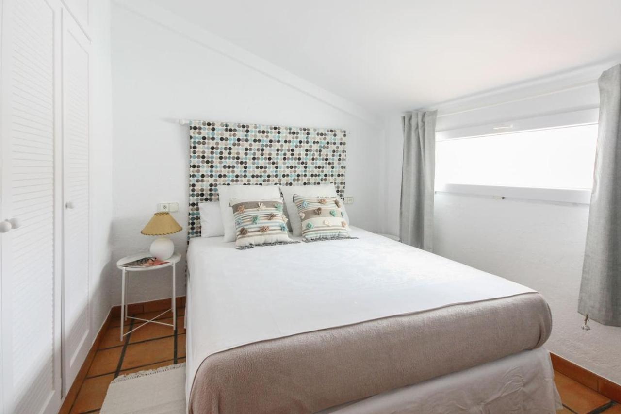 Escapada Romantica En Atico Frente Al Mar Con Piscina Apartment Алтеа Екстериор снимка